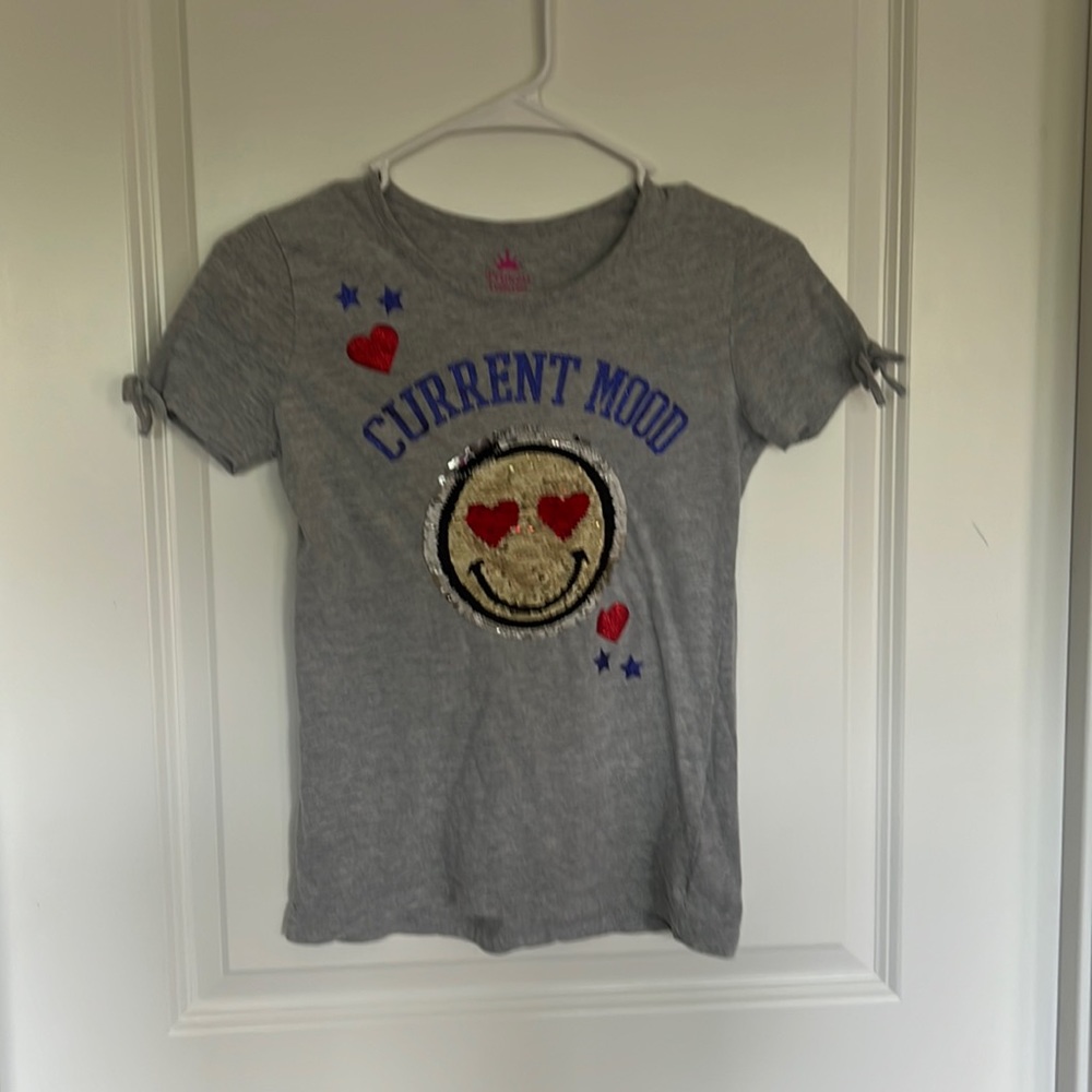 🌺2 for $12🌺 Girls Sequined T-shirt